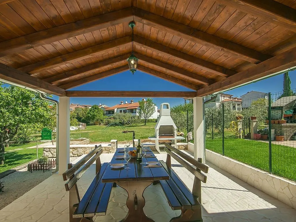 Charming Beachfront Holiday Home In Porec