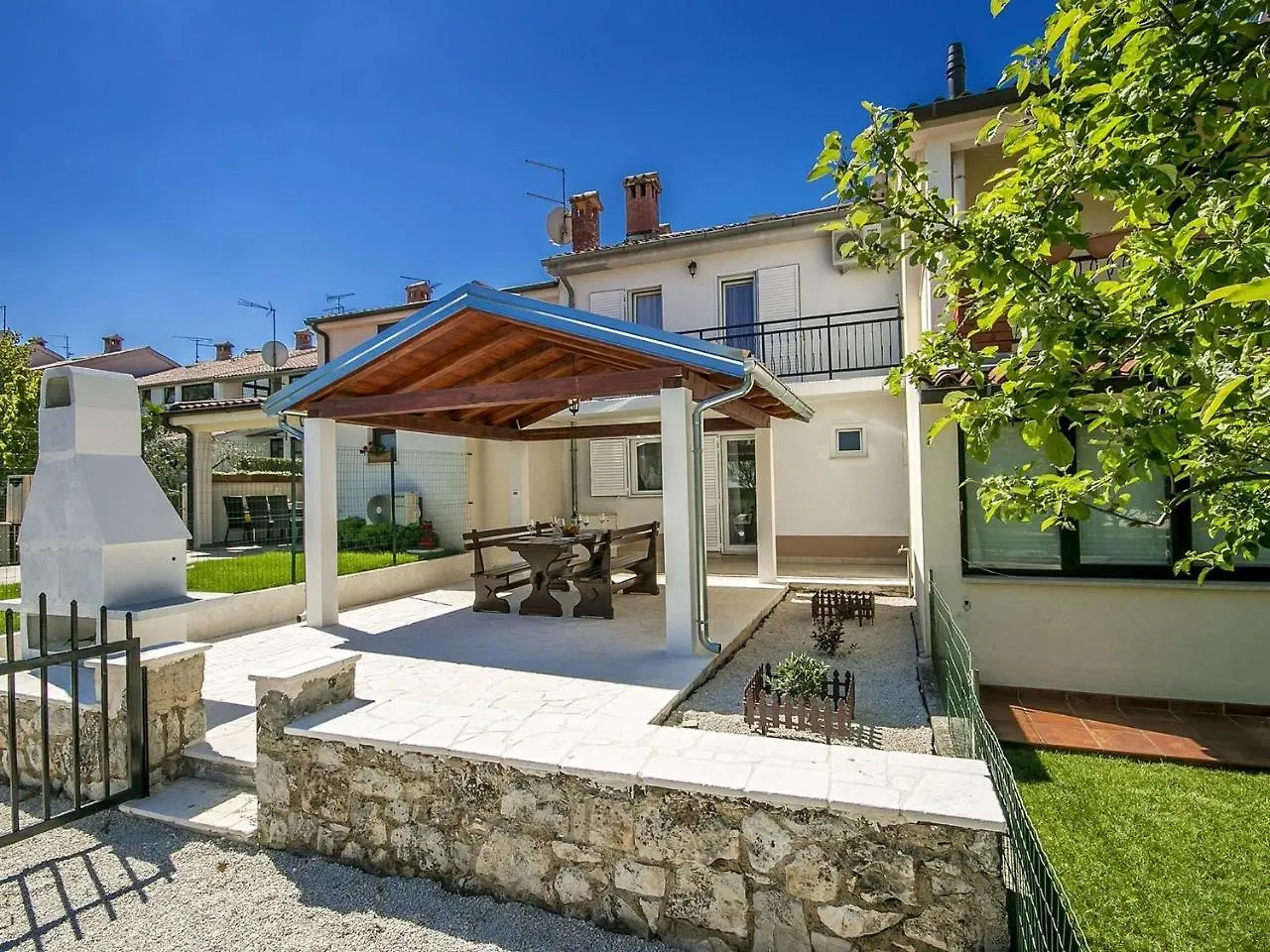 Charming Beachfront Holiday Home In Porec