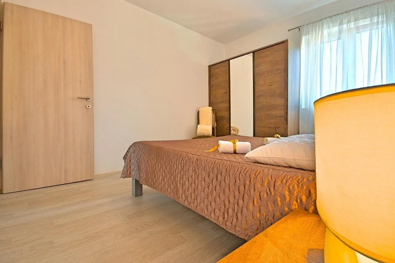 Charming Beachfront Holiday Home In Porec